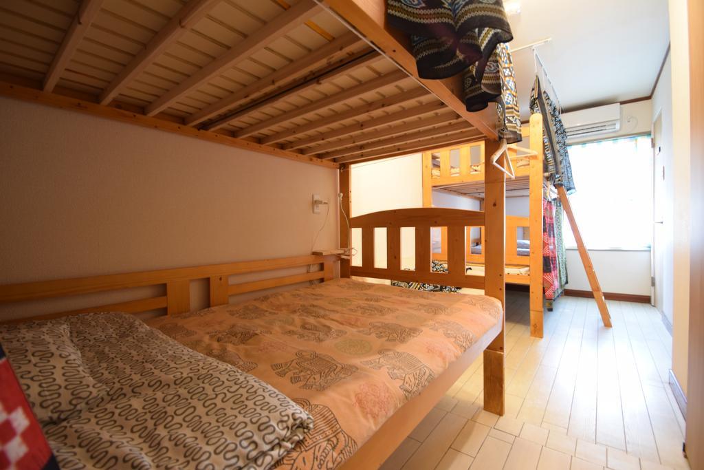 Santana Guest House Osaka Eksteriør billede